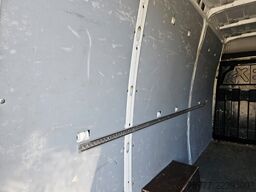 IVECO Daily 35-120 Kastenwagen - L2H2 - Klima - Navi