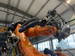 KUKA KR360 R2830