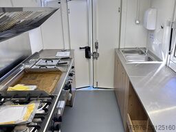 Mercedes-Benz Foodtruck, Imbisswagen, Food Truck mit neuer Küche und Ausstattung