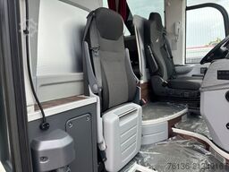 MAN Lions Coach R08 63 Sitze 3-Achsen 13.8m
