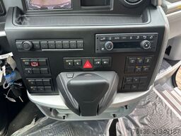 MAN Lions Coach R08 63 Sitze 3-Achsen 13.8m