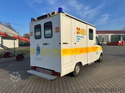 MERCEDES-BENZ Sprinter 313 RTW / Trage /