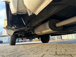 MERCEDES-BENZ Sprinter 313 RTW / Trage /