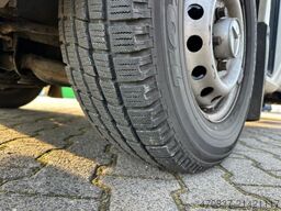 MERCEDES-BENZ Sprinter 313 RTW / Trage /