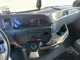 MAN TGX 26.580 6x4 / Kurzholz / Tajfun 150Z96