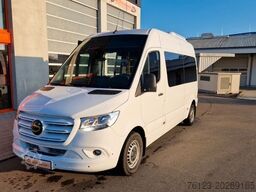 MERCEDES-BENZ 3 x Lagerfahrzeug Bürgerbus Niederflur 9 Sitze