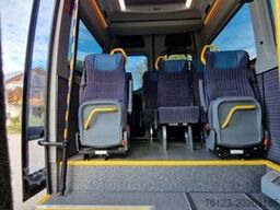 MERCEDES-BENZ 3 x Lagerfahrzeug Bürgerbus Niederflur 9 Sitze