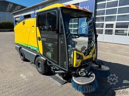 Johnston C202 Kleinkehrmaschine 2 M³ - 6.000 h