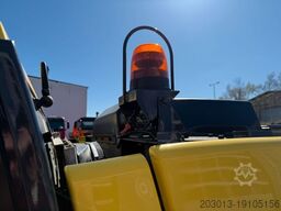 Johnston C202 Kleinkehrmaschine 2 M³ - 6.000 h