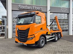 IVECO AS280X58Y/ PS ON Hiab FTR18 Funk AHK Bett Cam