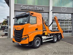 IVECO AS280X58Y/ PS ON Hiab FTR18 Funk AHK Bett Cam