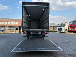 Schmitz SKO 18 + STUURAS + LOADLIFT + CARRIER MAXIMO 1300