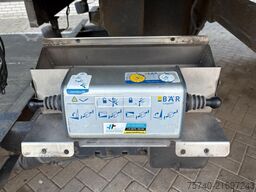 Schmitz SKO 18 + STUURAS + LOADLIFT + CARRIER MAXIMO 1300