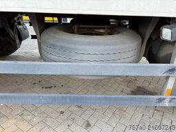 Schmitz SKO 18 + STUURAS + LOADLIFT + CARRIER MAXIMO 1300