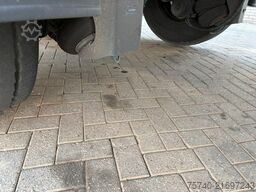 Schmitz SKO 18 + STUURAS + LOADLIFT + CARRIER MAXIMO 1300