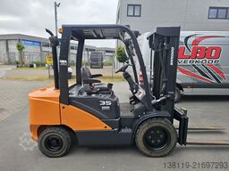 DOOSAN D35