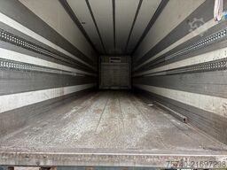 Schmitz 2 axles + STUURAS + LOADLIFT + CARRIER MAXIMA 1300