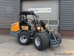 GIANT G3500 X-TRA shovel NIEUW