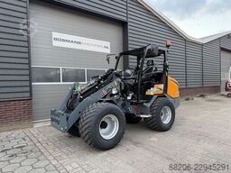 GIANT G3500 X-TRA shovel NIEUW