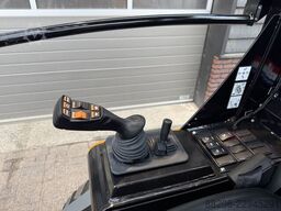 GIANT G3500 X-TRA shovel NIEUW