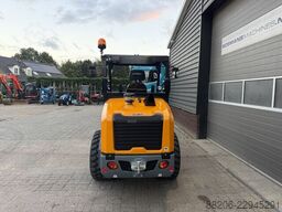 GIANT G3500 X-TRA shovel NIEUW