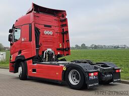 RENAULT T 520