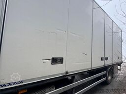 Iveco Stralis 360 4x2 box truck with full side opening.