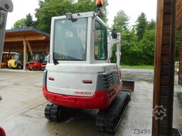 Takeuchi TB 235 mit POWERTILT
