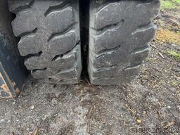 Kalmar DCG330-12
