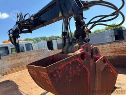 IVECO 140E250 Kipper mit HIAB Kran möglich mitAnhänger
