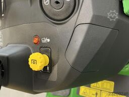 John Deere X147R