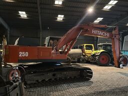 Fiat-Hitachi Fh 220