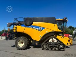 New Holland CR 8080
