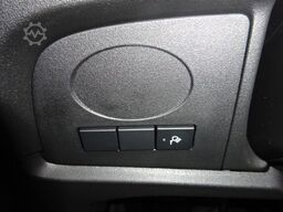 IVECO Daily Kasten 55S18HA8 V WX Navi 4x4