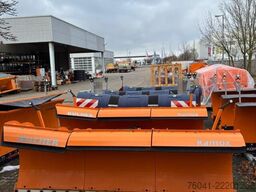 Bucher Schneepflug Ramox 300