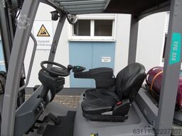 Jungheinrich TFG 316 - weiße Reifen - Freihub