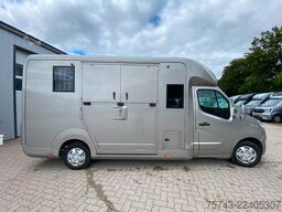 RENAULT Master STX 5 Sitzer  Haras / Hengste