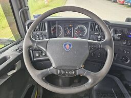 SCANIA R450 20 TON HOOKLIFT