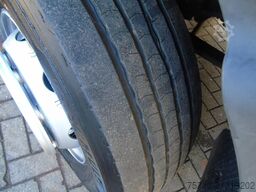 Volvo FL 14.210 + ATP/FRC + CARRIER + LIFT + EURO 6