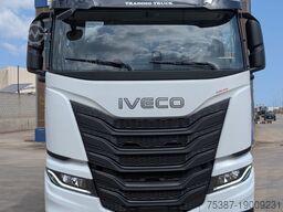 Iveco X WAY 260S500