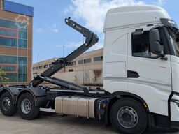 Iveco X WAY 260S500