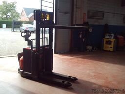 BT STAXIO ELECTRICHE TRANSPALET SWE 100 ELECTICHE TRANSPALET