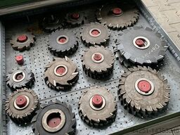 Lista Schubladenschrank mit Zerspanwerkzeug