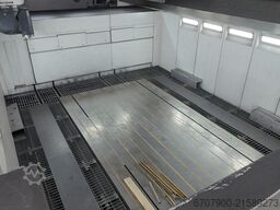 DMG MORI DMU 600 Gantry linear