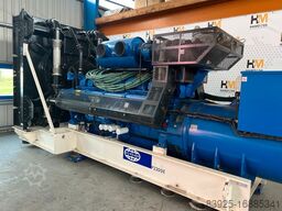 Notstromaggregat Perkins 2200 KVA Stromaggregat Stromerzeuger