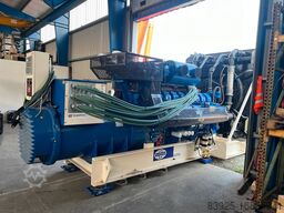 Notstromaggregat Perkins 2200 KVA Stromaggregat Stromerzeuger