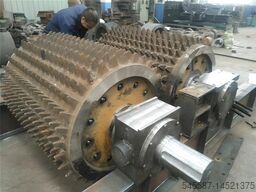 Smooth & teeth double roller crusher Roller crusher for sand, coal crushing