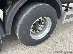 Pacton T3-001 / Curtainside Trailer / BPW Drum / APK T...