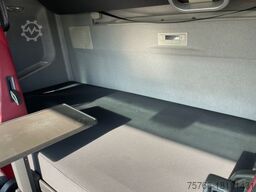 VOLVO FH 460 Globe / VEB / STAPLERHALTERUNG