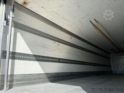 Schmitz Cargobull SKO10 Carrier Maxima 1300 LBW Bär 2000kg gelenkt